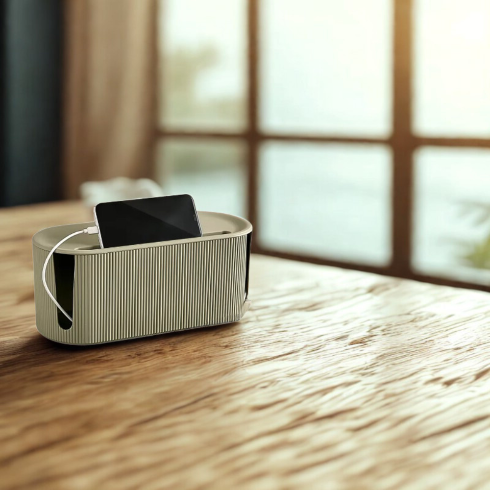 Simple-Hide – Schluss mit Kabelsalat auf deinem Tisch